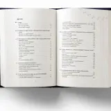 Spis treści książki o koniach. Rozdział 3 omawia psychologiczne podstawy, czyli skutki nadmiernego psychologizowania postaci kosztem akcji powieści.