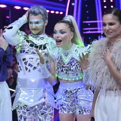 Emocje na scenie! Czy to właśnie wtedy ktoś dowiedział się, kto odpadł w Tańcu z Gwiazdami?
