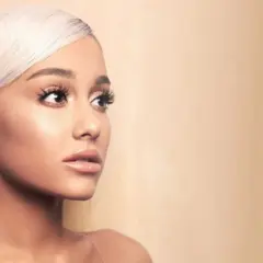 Ile lat ma Ariana Grande? Zaskakująca informacja o jej wieku!