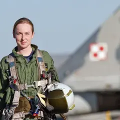 Żona Hołowni: poznaj prawdziwą twarz pilotki myśliwca MiG-29