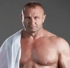 Ile lat ma Mariusz Pudzianowski? Zaskakujący wiek strongmana