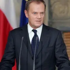 Ile lat ma Donald Tusk? Sprawdź jego wiek i ciekawostki z życia