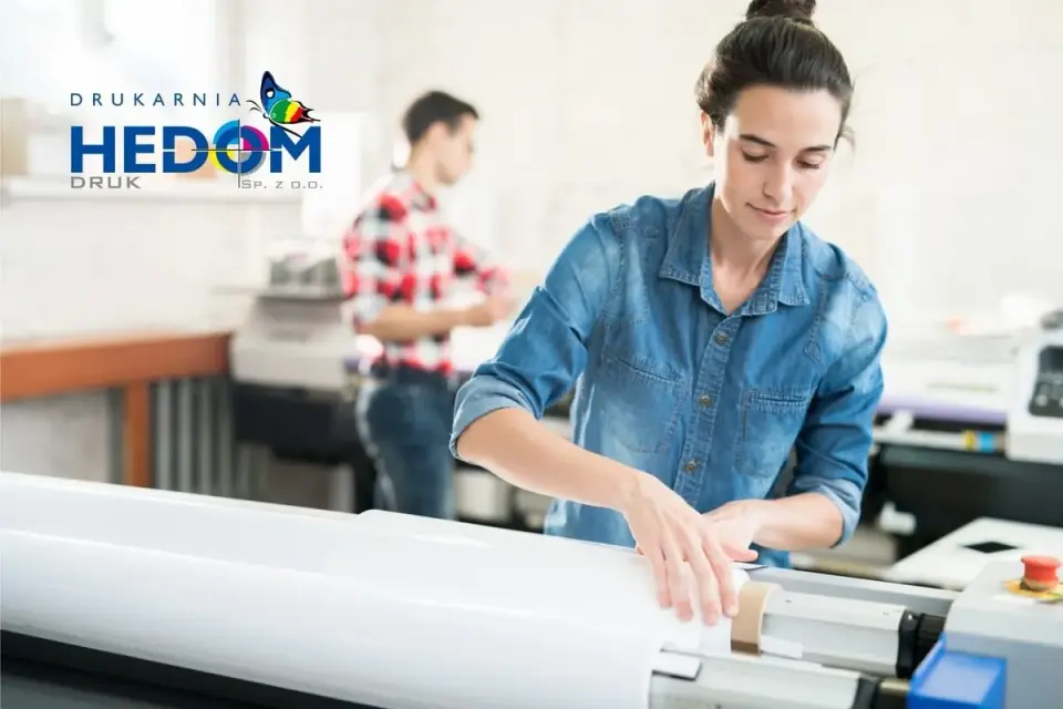 Druk Offsetowy vs Print on Demand: Którą metodę wybrać?